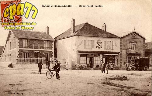 St Hilliers - Rond-Point central