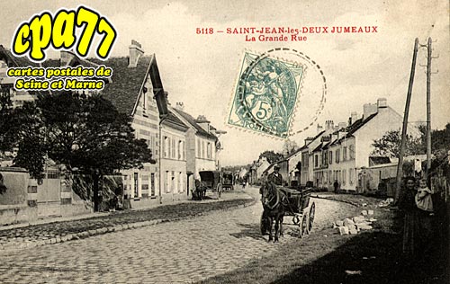 St Jean Les Deux Jumeaux - La Grande Rue