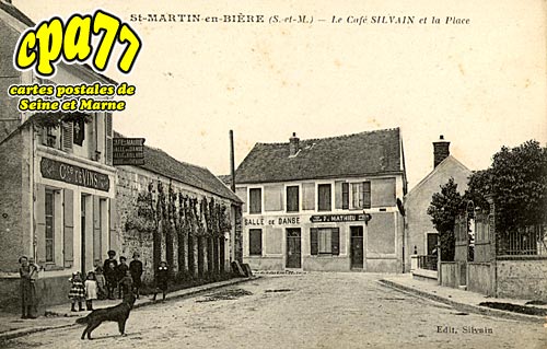 St Martin En Bire - Le Caf Silvain et la Place8