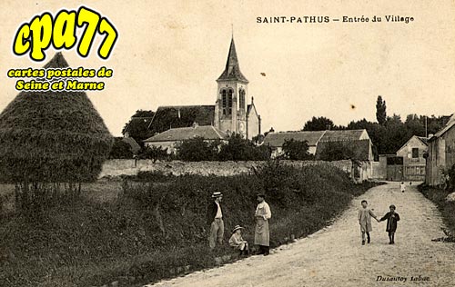 St Pathus - Entre du Village