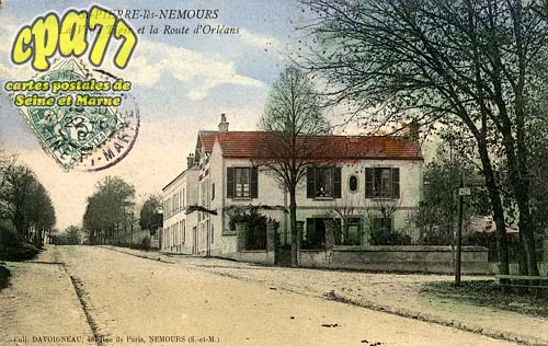 St Pierre Ls Nemours - La Villa Tiger et la Route d'Orlans