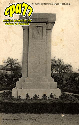 Saints - Monument Commemoratif (1914-1918)