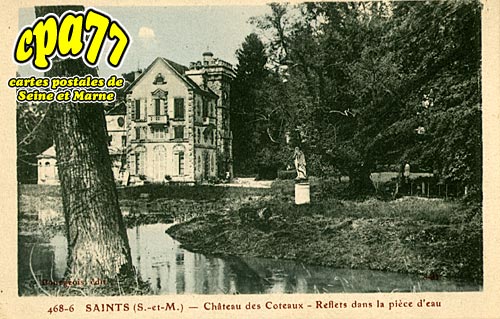 Saints - Château des Côteaux Reflets dans la piéce d'eau