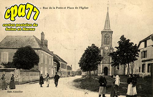 St Simon - Rue de la Poste et Place de l'Eglise