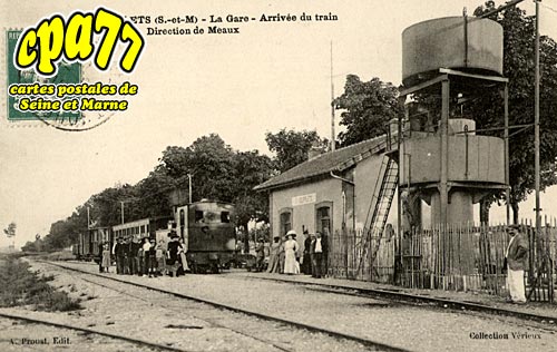 St Soupplets - La Gare - Arrive du train - Direction de Meaux