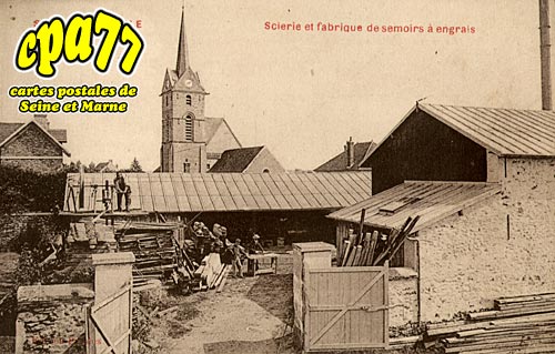 Savigny Le Temple - Scierie et fabrique de semoirs  engrais