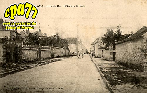 Sognolles En Montois - Grande Rue - L'Entre du Pays