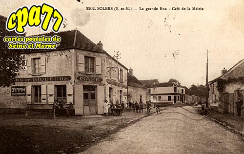 Solers - La Grande Rue - Caf de la Mairie
