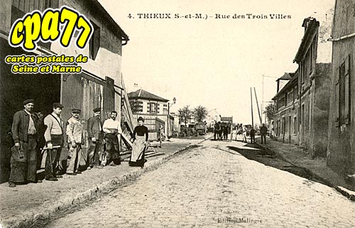 Thieux - Rue des Trois Villes (en l'tat)