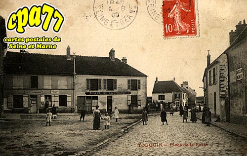 Touquin - Place de la Poste
