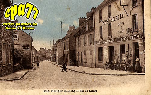 Touquin - Rue de Lureau