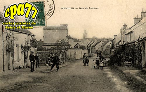 Touquin - Rue de Lureau