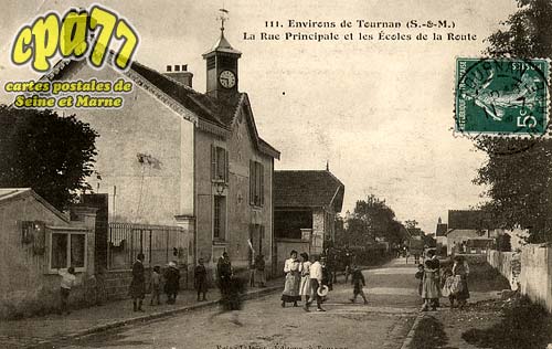 Tournan En Brie - Environs de Tournan (S.-et-M.) - La Rue Principale et les Ecoles de la Route