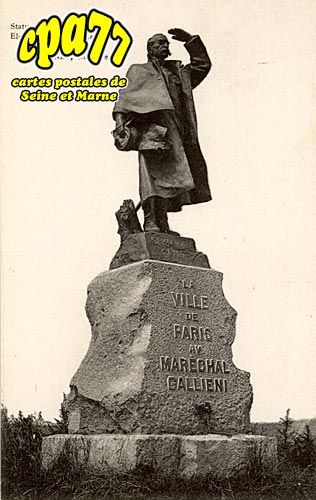 Trilbardou - Statue du Marchal Gallini