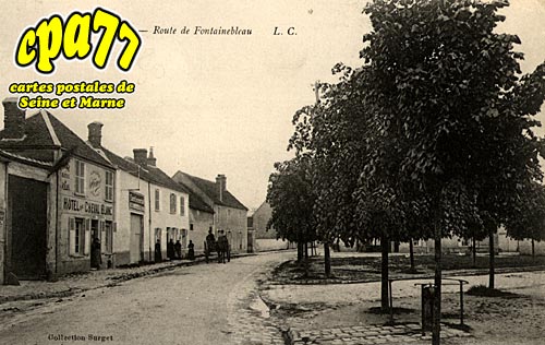 Ury - Route de Fontainebleau