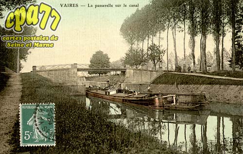 Vaires Sur Marne - La Passerelle sur le canal