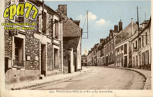 Valence En Brie - La Grande-Rue