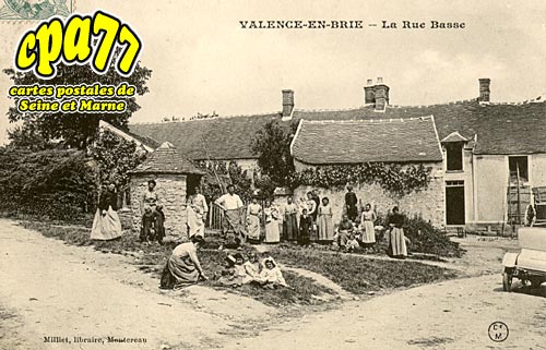Valence En Brie - La Rue Basse