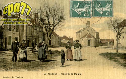 Le Vaudou - Place de la Mairie