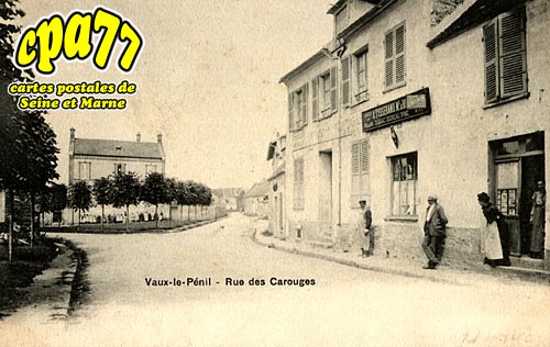 Vaux Le Pnil - Rue de Carouges