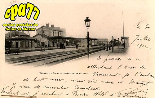 Verneuil L'tang - Intrieur de la Gare