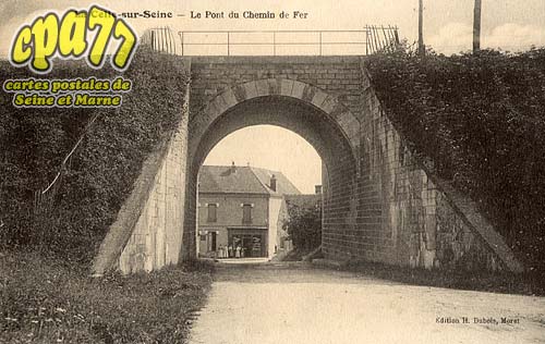 Vernou La Celle Sur Seine - Le Pont du Chemin de Fer