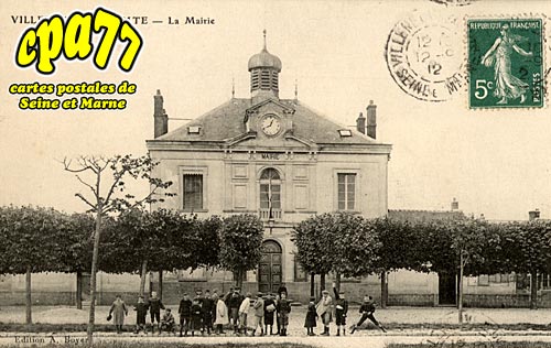 Villeneuve Le Comte - La Mairie