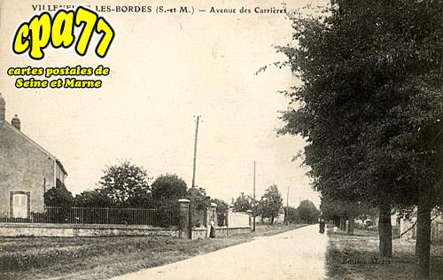 Villeneuve Les Bordes - Avenue des Carrires