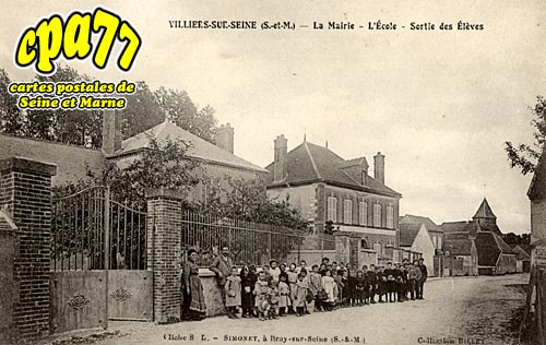 Villiers Sur Seine - La Mairie - L'Ecole - Sortie des Elves