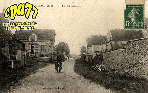 Voulton - La Rue Principale